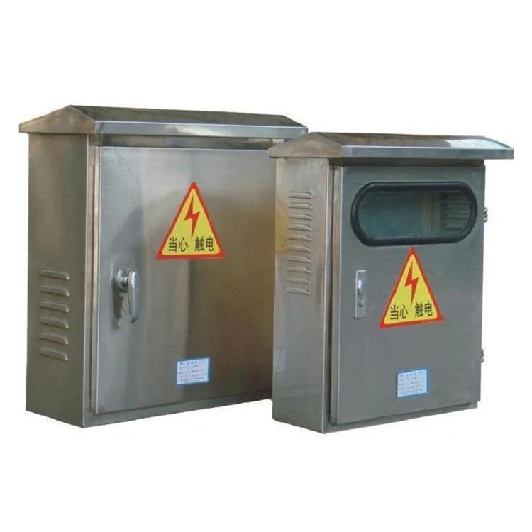 Scatola di distribuzione in metallo per montaggio a parete